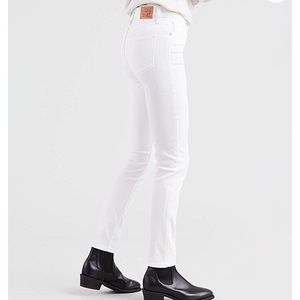 NEW White Levi’s 721 High Rise Skinny Jeans